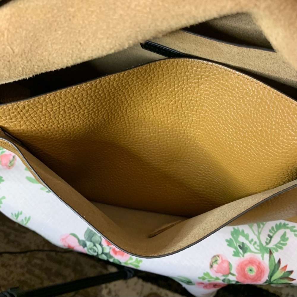 ❤️Price Drop❤️HP⭐️❤️Rebecca Minkoff Tan Leather Messenger Satchel - Picture 10 of 16